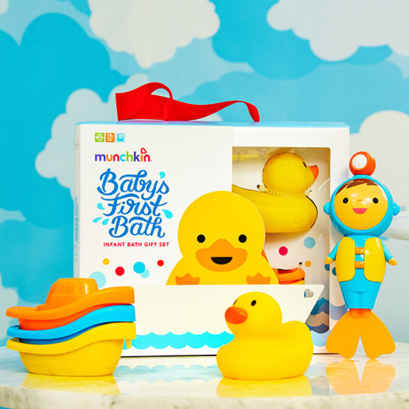 Munchkin Baby's First Bath Gift Set