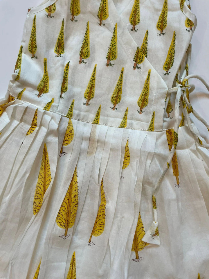 YELLOW LEAVES