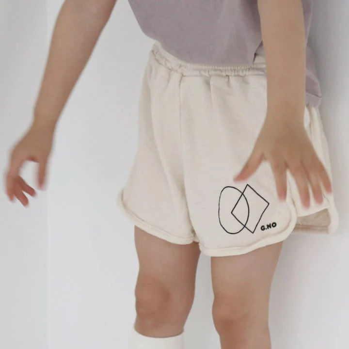 Easy Figure Shorts